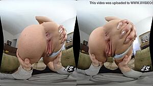 Virtuele seks met kleine tieten en grote lul in HD-video