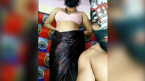 Coppia indiana amatoriale fa sesso bollente