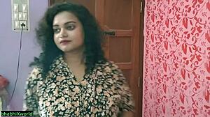 インドの女子大学生がHDビデオで売春婦からフルナイトスタンドを受ける